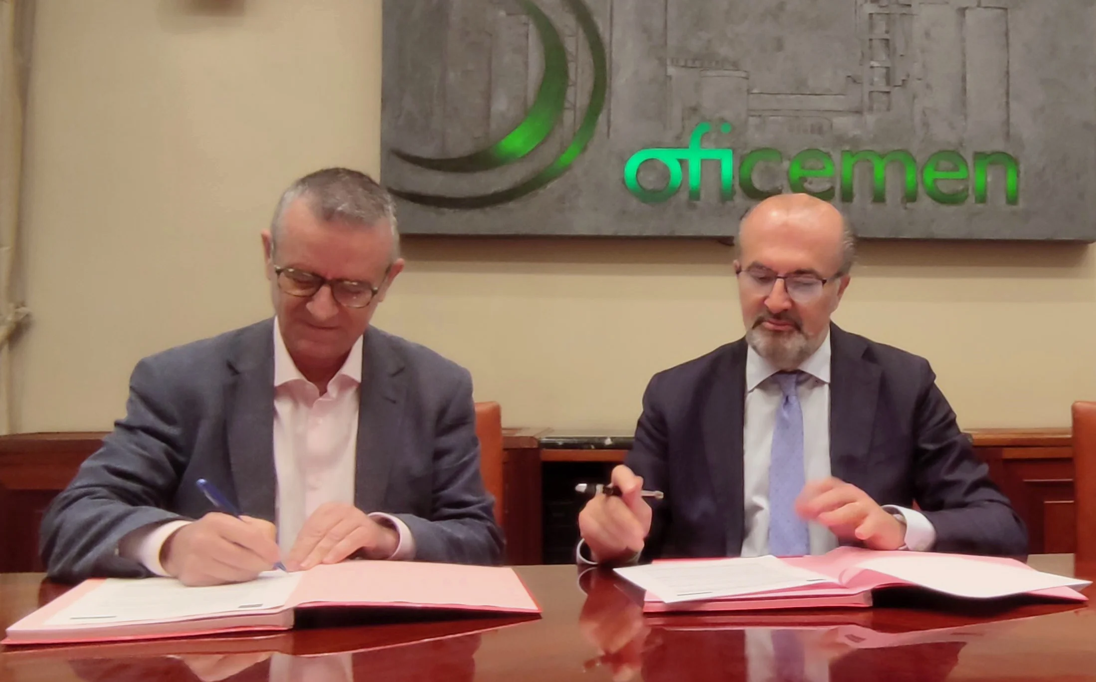 Acuerdo de colaboración Oficemen y Siemens Energy