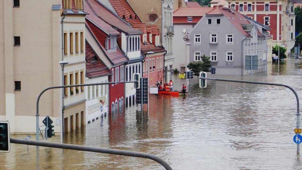 Telescope Proptech gestión riesgos climáticos inmobiliarios