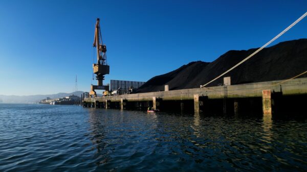 Ampliación Muelle Raíces Puerto Avilés reparación refuerzo Sika 2025